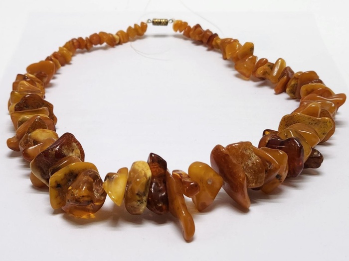 Бусы янтарь 92 грамма 55 см с застежкой