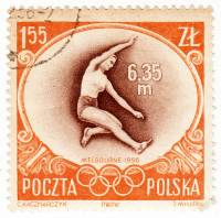 (1956-042a) Марка Польша "Короткая P в POLSKA"   Золотая медаль в прыжках в длину III Θ