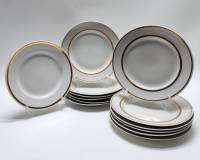 Тарелки десертные Пролетарий 12 шт и Дулево 1 шт диаметр 20 см
