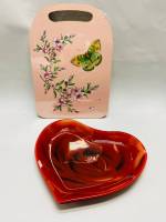 Набор 2 тарелки в форме сердца блюда и разделочная доска розовая бабочка 
