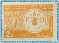 (1982-003) Марка Вьетнам "Эмблема"    Всемирный день продовольствия III Θ