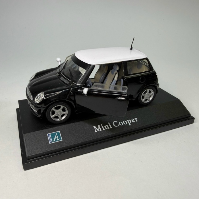 Модель авто 1:43 Mini Cooper Hongwell 