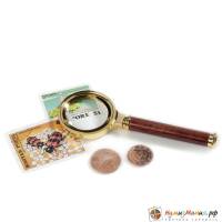 Лупа карманная Magnifer 50 мм с деревянной ручкой в золотой оправе