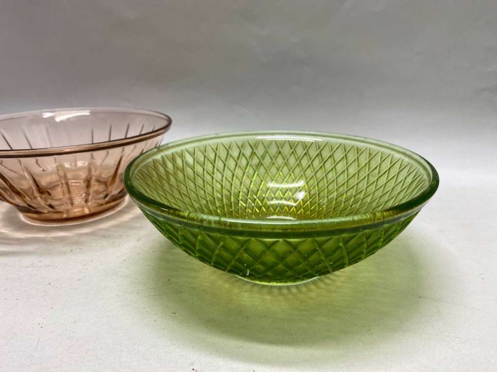 Салатник цветное стекло СССР 2 шт