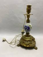 Лампа настольная антикварная бронза, фарфор, Западная Европпа 19 век, без плафона