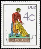 (1982-107) Марка Германия (ГДР) "Кожевник"    Исторические игрушки II Θ