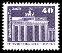 (1980-071) Марка Германия (ГДР) "Бранденбургские ворота, Берлин"    Достопримечательности ГДР II Θ