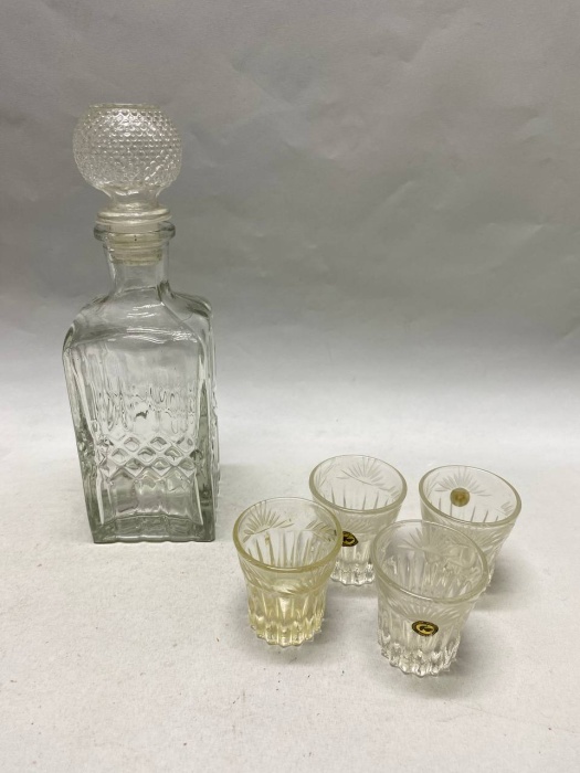 Графин + 4 стопки стекло СССР