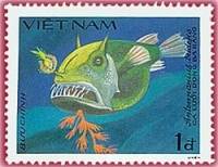 (1984-039) Марка Вьетнам "Таитийская бородавчатая рыба-клоун"    Рыбы III Θ
