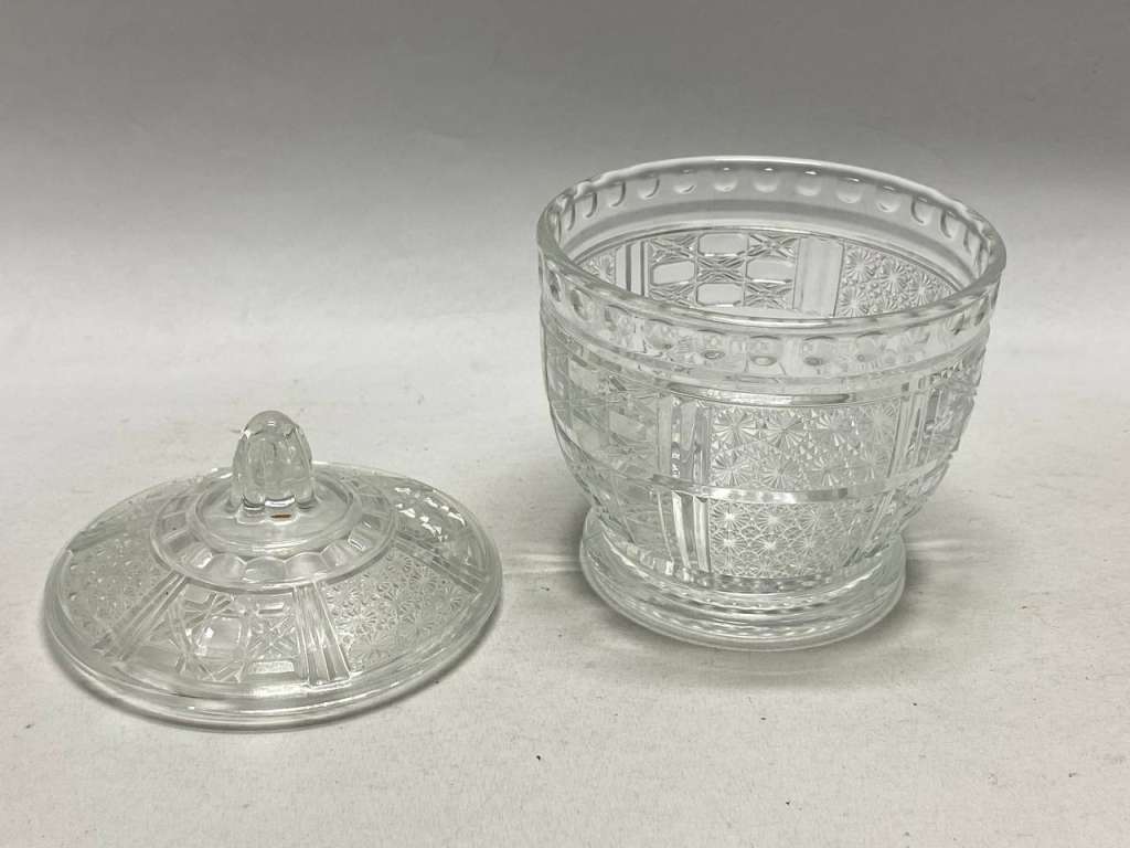 Сахарница конфетница с крышкой хрусталь СССР