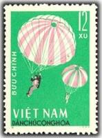 (1964-036) Марка Вьетнам "Парашютный спорт "   Военные виды спорта II Θ