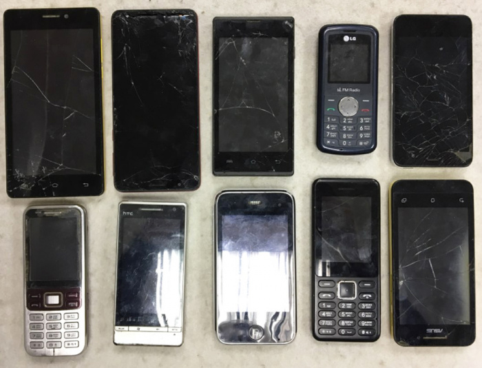 Телефоны мобильные, 10 шт., в ремонт (сост. на фото)