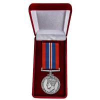 Медаль  "Войны 1939-1945 Великобритания"  в бархатном футляре