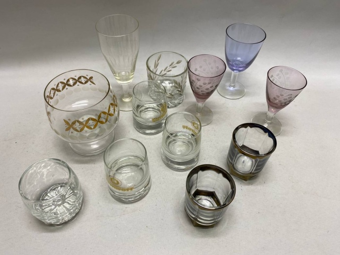 Рюмки разного размера, 12 шт