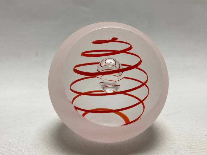 Сувенир сфера хрусталь рубин 8 см Австрия