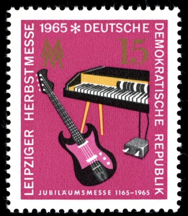 (1965-050) Марка Германия (ГДР) "Музыкальные инструменты"    Ярмарка, Лейпциг II &Theta;