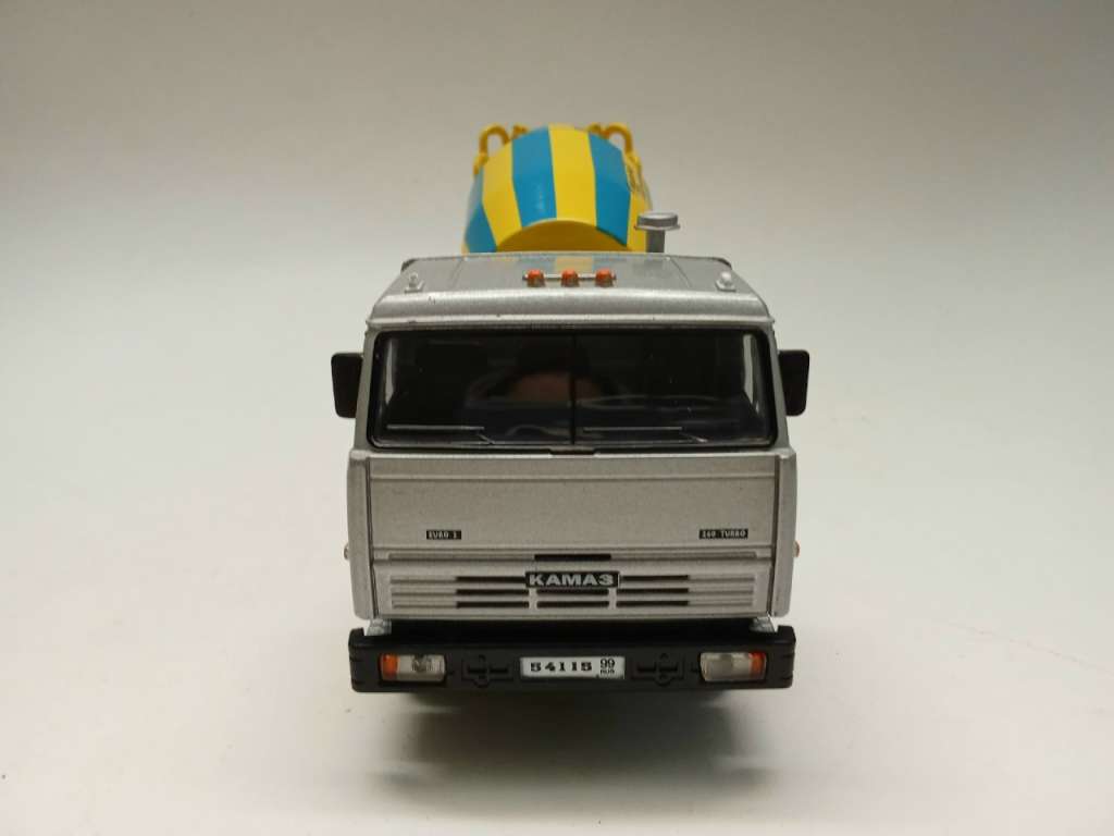Модель авто 1:43 Камаз 54115 Бетономешалка без коробки