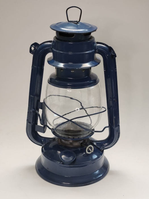 Лампа керосиновая СССР синяя