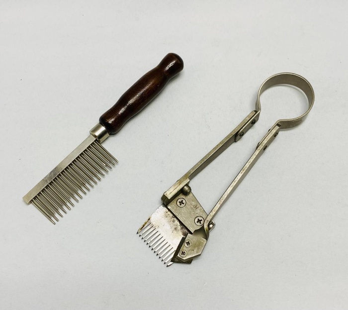 Ручная машинка и расческа для стрижки животных