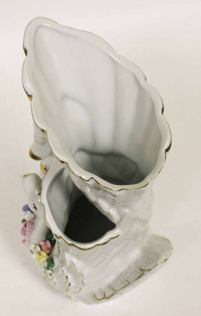Керамическая ваза &quot;Лебеди&quot; ручной работы (состояние на фото)