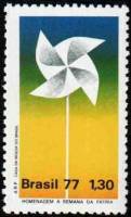 (№1977-1618) Марка Бразилия 1977 год "Родина неделя", Гашеная
