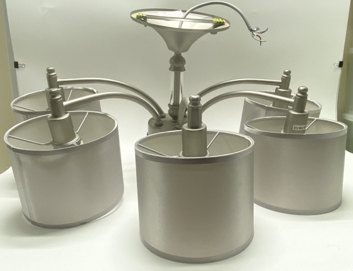 Люстра потолочная 5 рожковая 