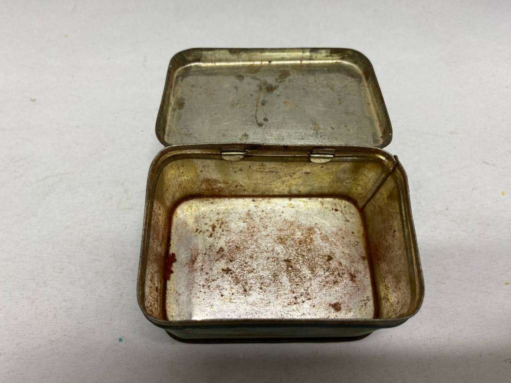 Банка жестяная из под грузинского чая