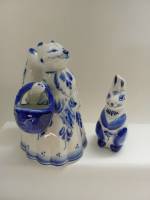 Статуэтки фарфор гжель 2 штуки Лиса с корзинкой и Зайчик высота 8 и 12 см