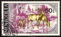(1985-012) Марка Монголия "Семья оленей"    Благородный олень III Θ