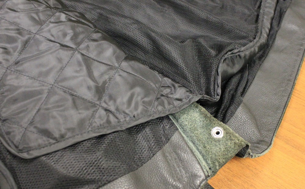 Кожаная мото-куртка Icon Moto, размер М (состояние на фото)