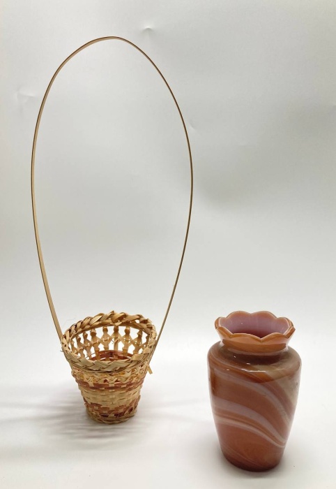 Ваза трёхслойное стекло, СССР + корзинка