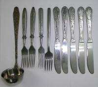 Набор столовых приборов 10 шт половник вилки ножи  (сост. на фото)