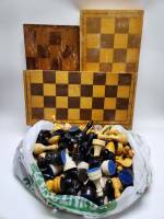 Шахматные доски 3 шт и шахмты б/у разнобой 149 штук СССР