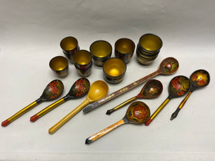 Деревянная посуда Хохлома 7 ложек и 10 стаканчиков СССР