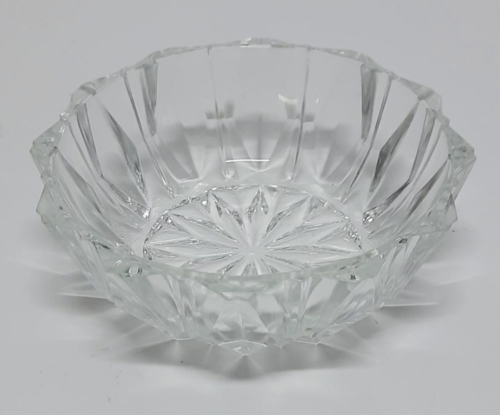 Салатник, cтекло, СССР (сост. на фото)