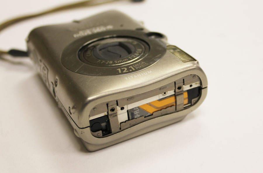 Фотоаппарат цифровой CANON Digital IXUS 960 IS, без зарядки, с картой памяти (см. фото)
