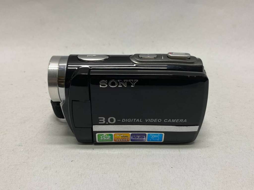Видеокамера Sony 3.0 рабочая  .  Сост. хорошее