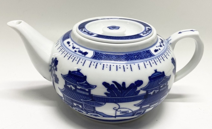 Заварочный чайник фарфор