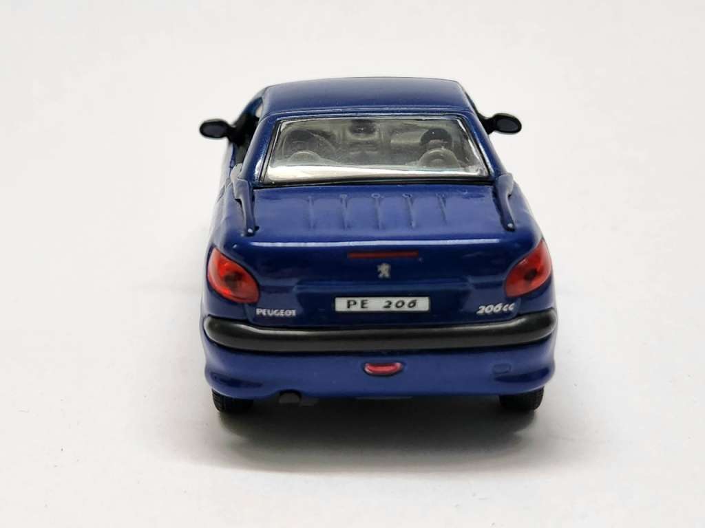 Модель авто 1:43 Peugeot 206 hongwell синий
