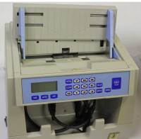 Счетчик банкнот De La Rue 1600 рабочий (сост. на фото)