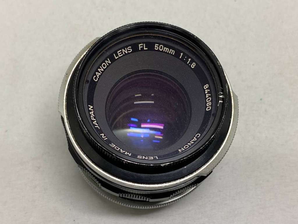 Объектив Canon lens 50 mm 1,8