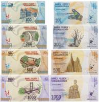 2017 4 штуки 100 200 500 1000 ариари Набор банкнот Мадагаскар    UNC