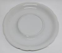 Блюдо фарфоровое, д-33 см., СССР есть сколы (см. фото)