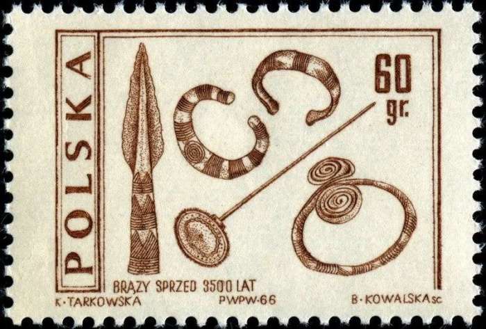 (1966-077) Марка Польша "Оружие и украшения"   Археология III &Theta;