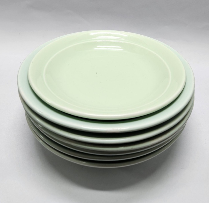 Тарелки глубокие мятного цвета 7 шт 