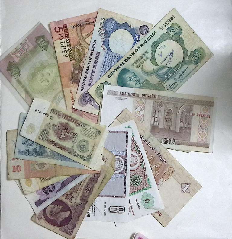 Набор банкнот, разные, 60 шт (сост. на фото)