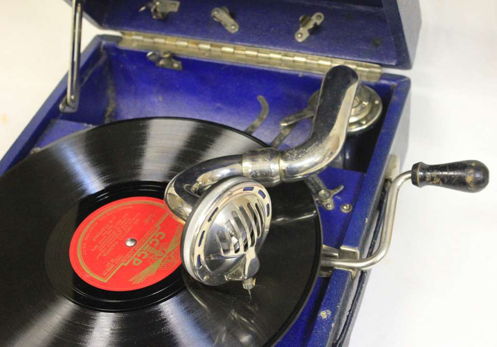Патефон антикварный, артель &quot;Граммофон&quot; г. Ленинград, СССР, 1940-1950 гг.