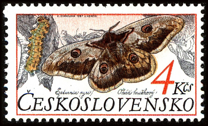 (1987-012) Марка Чехословакия &quot;Павлиноглазка грушевая&quot;    Охрана природы. Бабочки III Θ