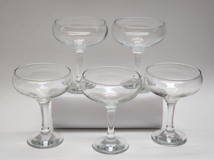 Бокалы шампаньерки креманки на ножках стекло 5 штук высота 13,5 см