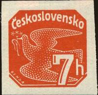 (1937-010) Марка Чехословакия "Голубь (Красная)"    Газетные марки III Θ